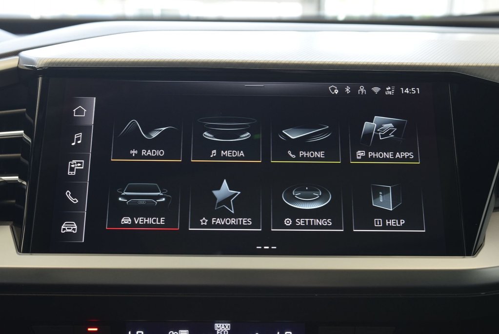 2025 Audi Q4 e-tron CUIR+TOIT PANO+THERMOPOMPE in Laval, Quebec - 26 - w1024h768px