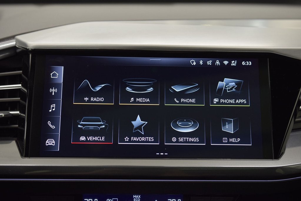 2025 Audi Q4 e-tron 55+PREMIUM+BLACK OPTIK+AWD in Laval, Quebec - 19 - w1024h768px