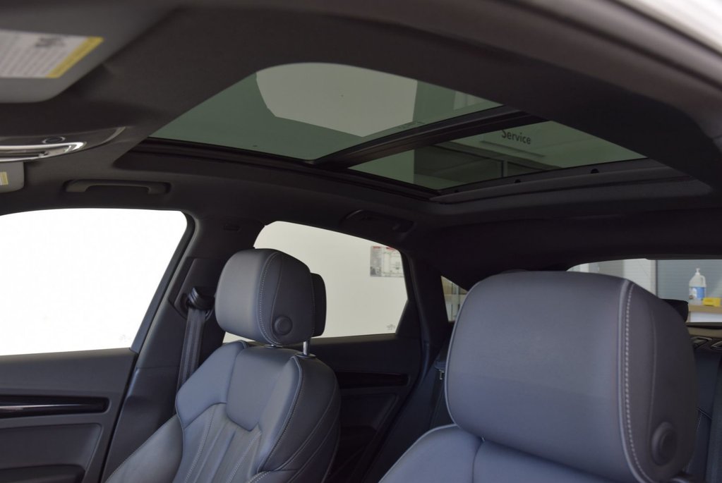 2022 Audi Q5 Sportback PROGRESSIV+BLACK PACKAGE+ in Laval, Quebec - 8 - w1024h768px