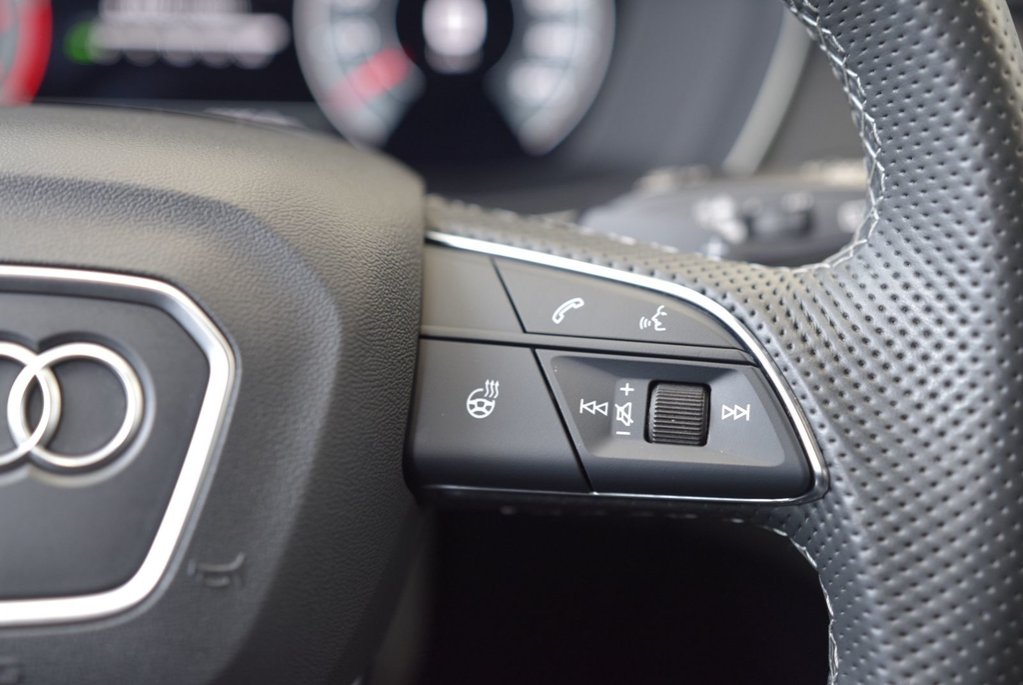 2023 Audi Q5 Sportback TECHNIK+BLACK PACKAGE+WOW in Laval, Quebec - 27 - w1024h768px