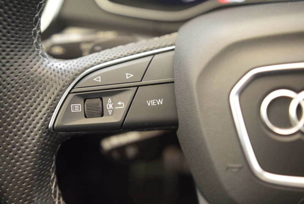 2023 Audi Q5 PROGRESSIV+BLACK PACKAGE+ in Laval, Quebec - 24 - w1024h768px