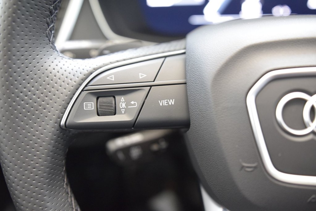 2024 Audi Q5 TECHNIK+BLACK COMPETITION+ in Laval, Quebec - 25 - w1024h768px