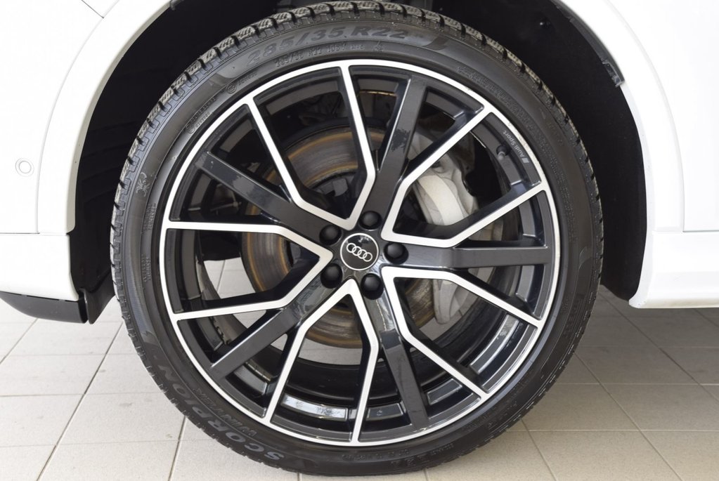 2022 Audi Q7 PROGRESSIV+BLACK OPTIK+ in Laval, Quebec - 3 - w1024h768px