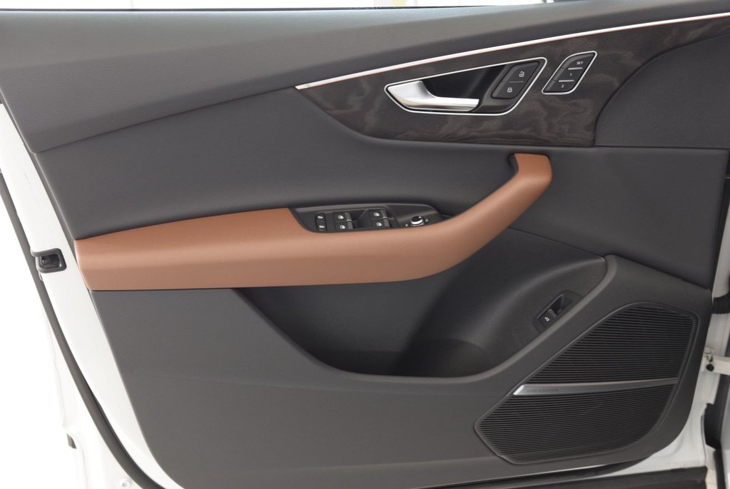 2022 Audi Q7 PROGRESSIV+BLACK OPTIK+ in Laval, Quebec - 18 - w1024h768px