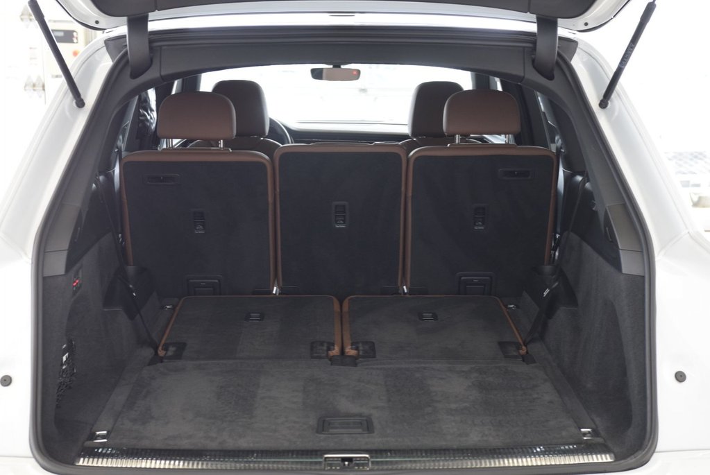 2022 Audi Q7 PROGRESSIV+BLACK OPTIK+ in Laval, Quebec - 21 - w1024h768px