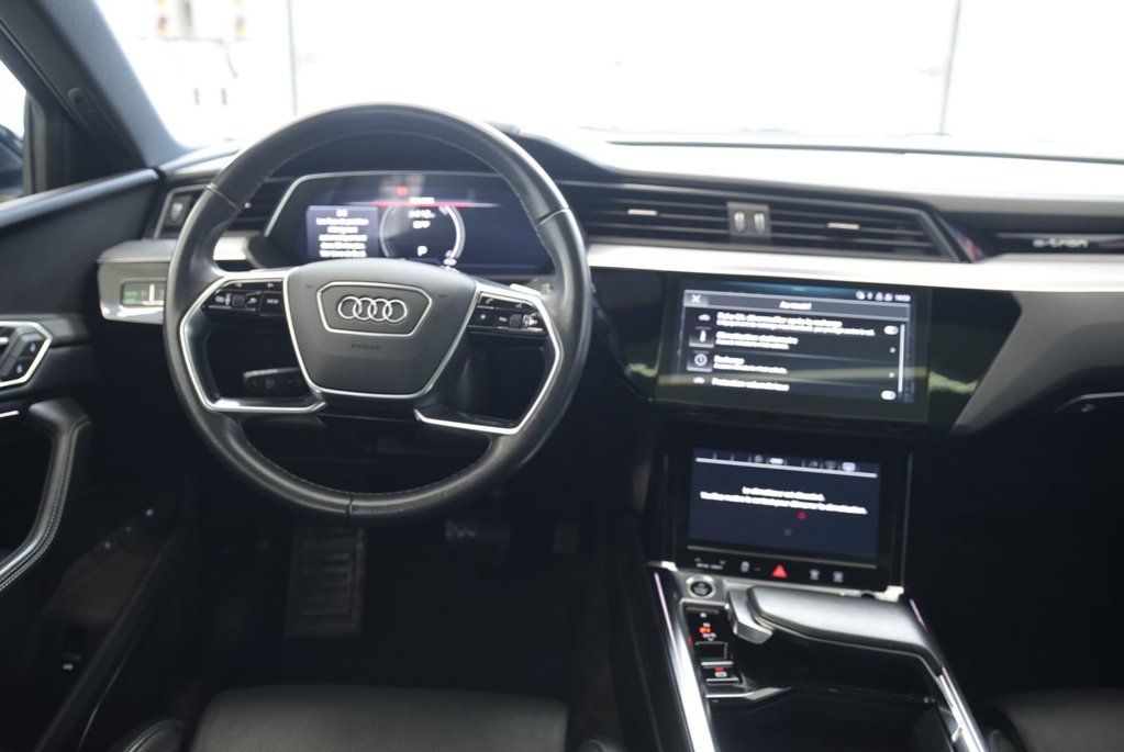 Audi Q8 e-tron BLACK COMPETITION+B&O+HITCH 2024 à Laval, Québec - 20 - w1024h768px