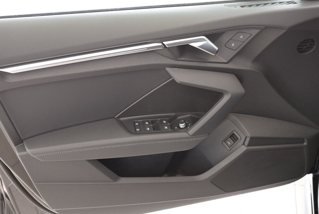 2024 Audi S3 PROGRESSIV+BLACK PACKAGE in Laval, Quebec - 16 - w1024h768px