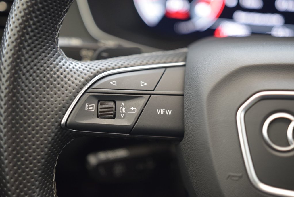 2022 Audi SQ5 Sportback TECHNIK+BLACK PACKAGE+AWD in Laval, Quebec - 23 - w1024h768px