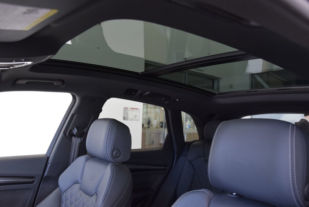 Audi SQ5 TECHNIK+BLACK PACK+DRIVER ASSIST 2021 à Laval, Québec - 8 - w1024h768px