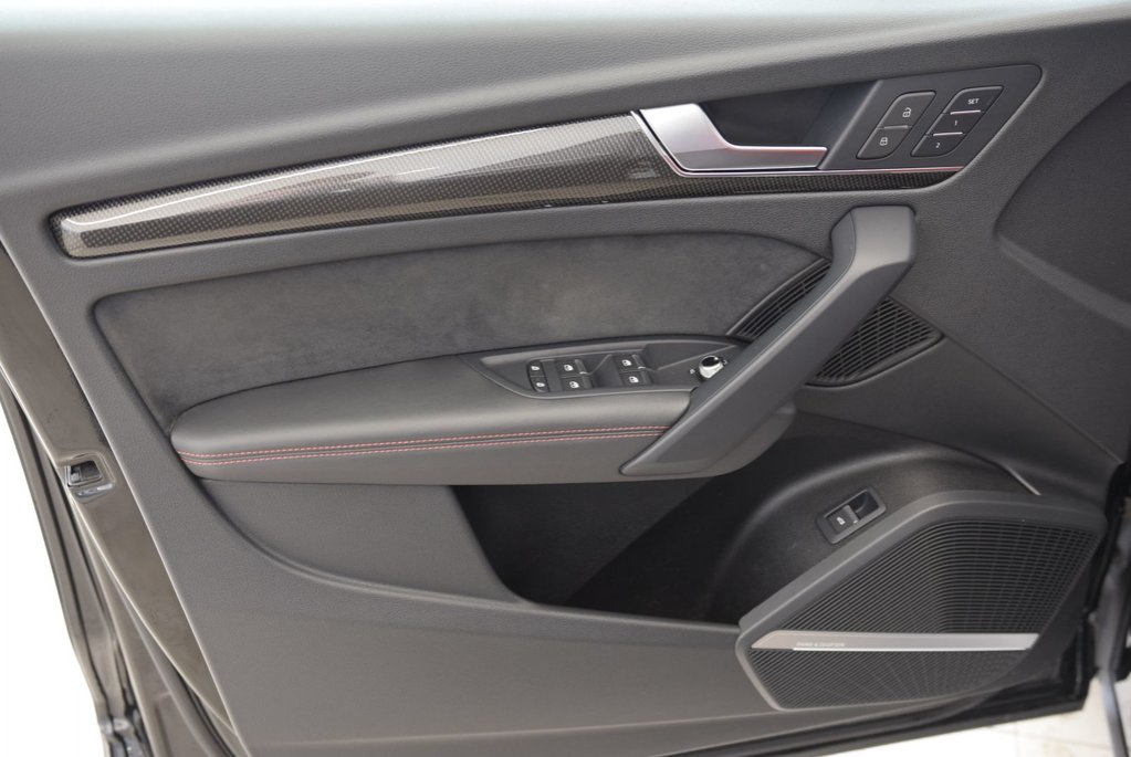 2022 Audi SQ5 TECHNIK+BLACK PACKAGE+LED in Laval, Quebec - 16 - w1024h768px