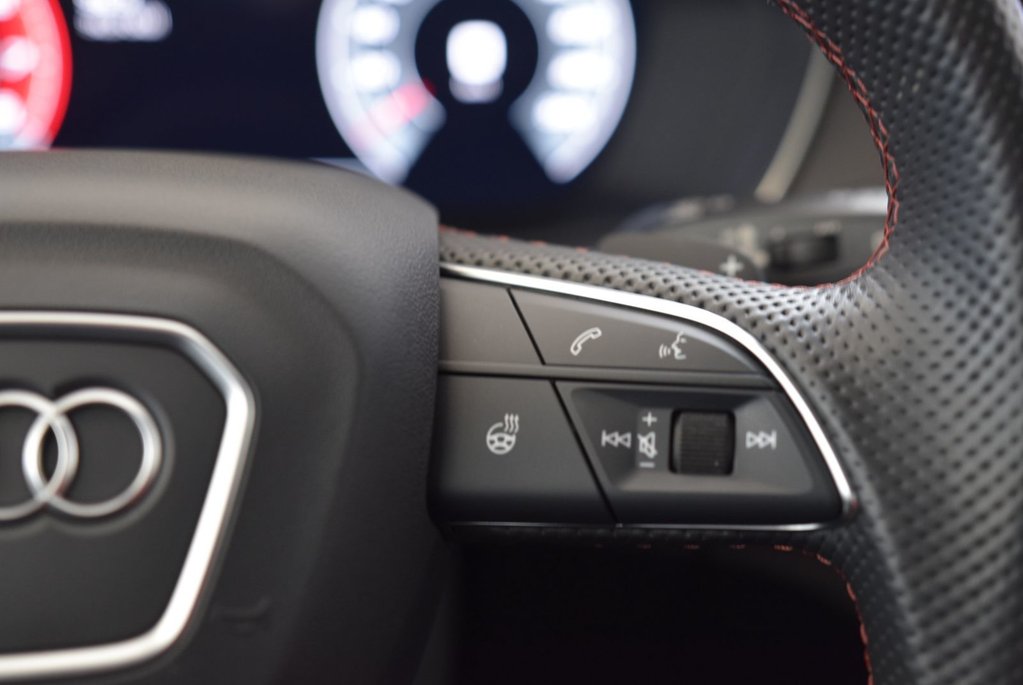 2022 Audi SQ5 TECHNIK+BLACK PACKAGE+LED in Laval, Quebec - 27 - w1024h768px