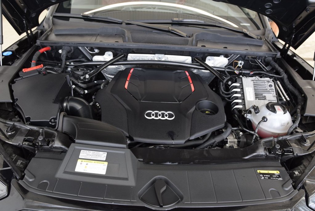 2022 Audi SQ5 TECHNIK+BLACK PACKAGE+LED in Laval, Quebec - 15 - w1024h768px