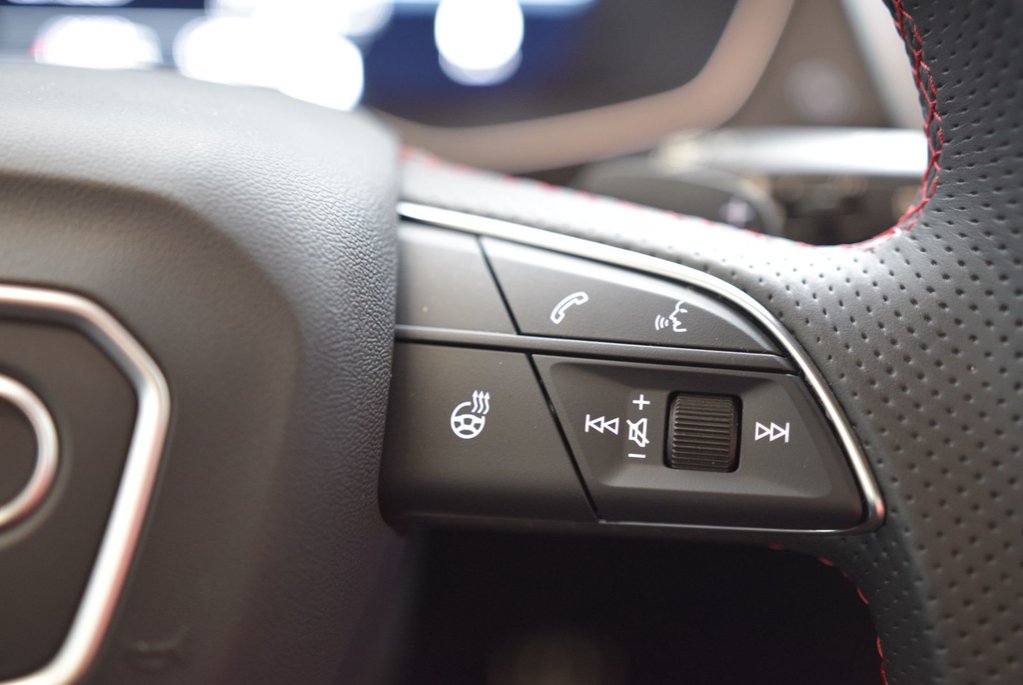 Audi SQ5 PROGRESSIV+BLACK PACKAGE 2025 à Laval, Québec - 25 - w1024h768px