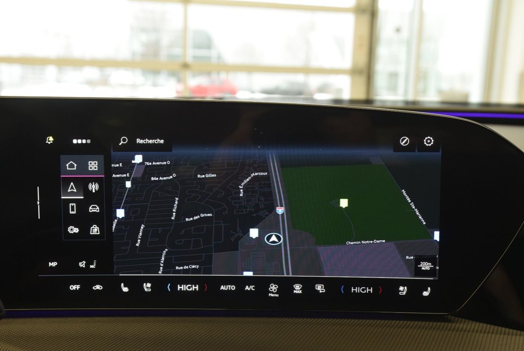 2025 Audi SQ5 TECHNIK+CUIR ROUGE+NEW MODEL in Laval, Quebec - 30 - w1024h768px