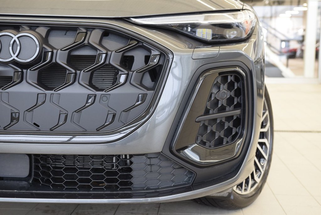 2025 Audi SQ5 TECHNIK+CUIR ROUGE+NEW MODEL in Laval, Quebec - 3 - w1024h768px