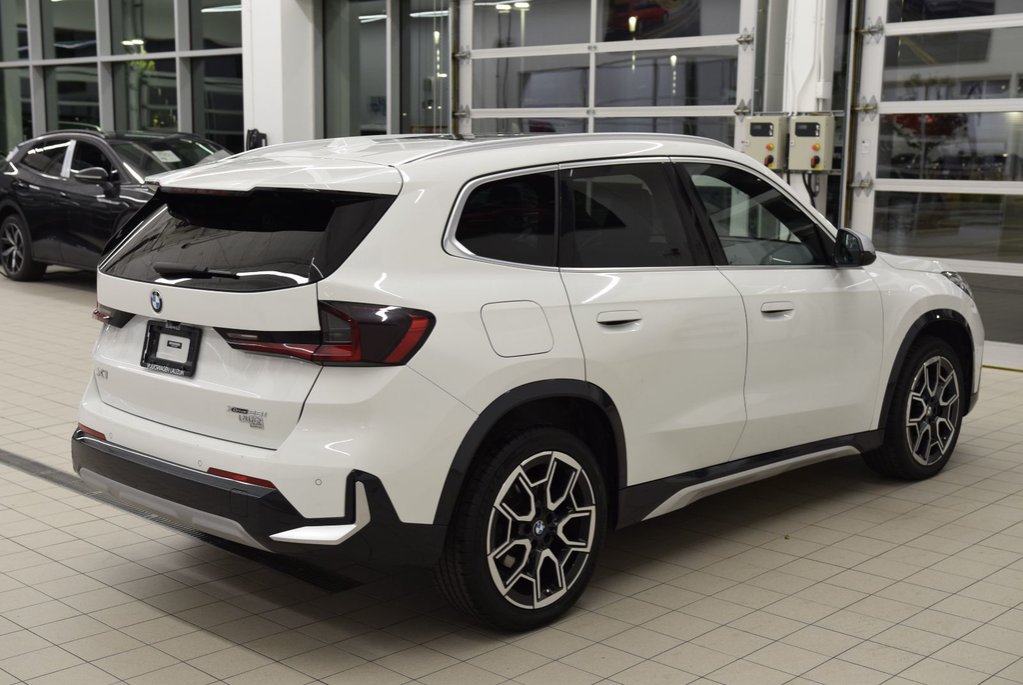 2023 BMW X1 XDrive28i+X LINE+PREMIUM PACK in Laval, Quebec - 12 - w1024h768px