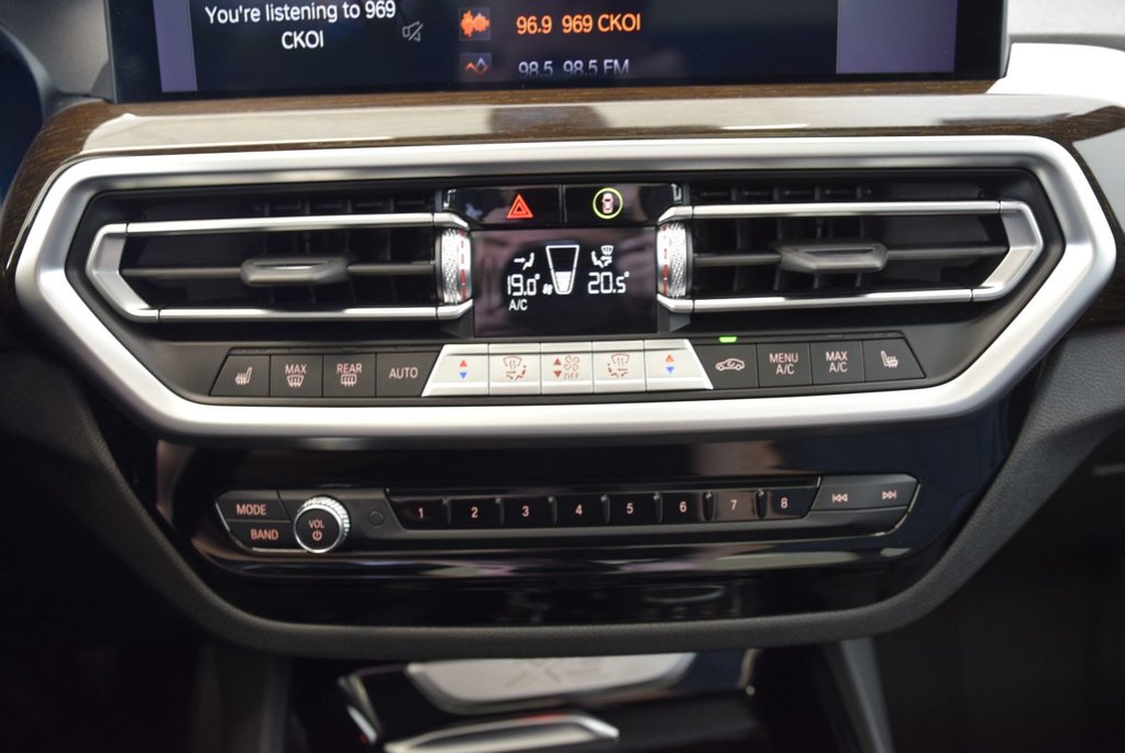 2022 BMW X3 XDrive30+PREMIUM PACK+HITCH in Laval, Quebec - 30 - w1024h768px