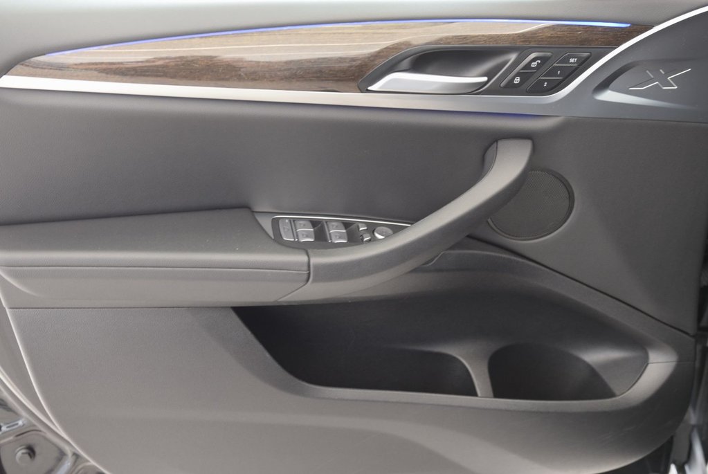 2024 BMW X3 XDrive30i+NOIR SUR NOIR+PREM PACK in Laval, Quebec - 16 - w1024h768px