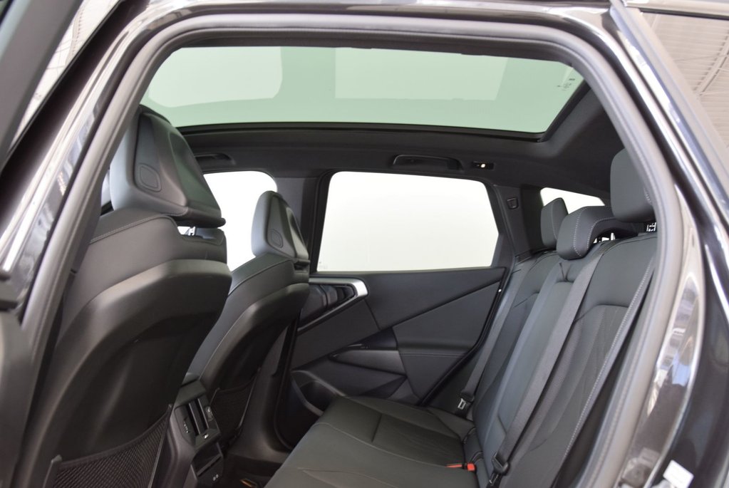 BMW X3 M50+XDRIVE+ M PRO PACK+LED 2025 à Laval, Québec - 24 - w1024h768px