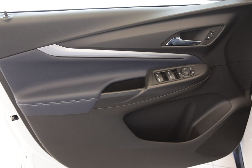 Chevrolet Bolt EUV PREMIER+CUIR+CAMERA+MAG 2023 à Laval, Québec - 15 - w1024h768px