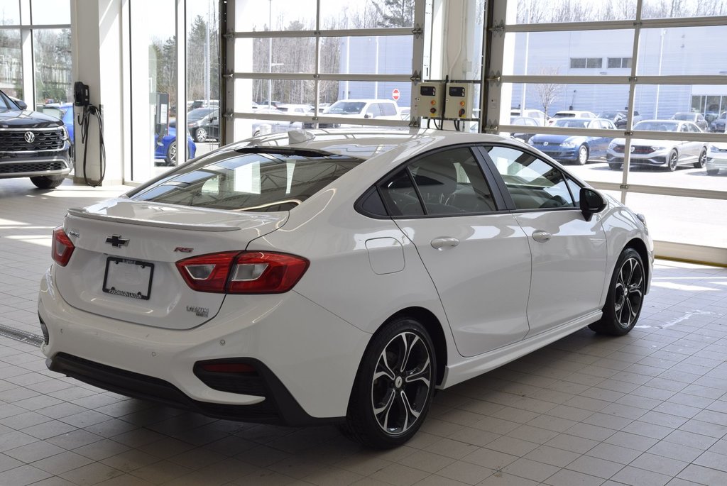 2019  Cruze RS+TOIT OUVRANT+CAMERA+ in Laval, Quebec - 12 - w1024h768px