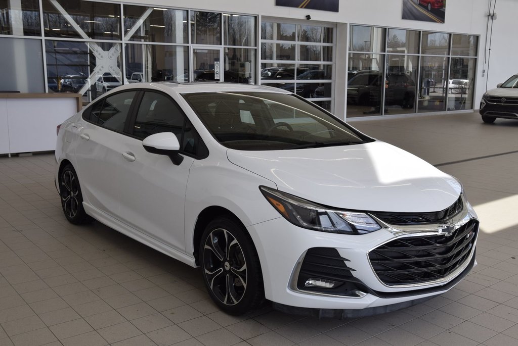 2019  Cruze RS+TOIT OUVRANT+CAMERA+ in Laval, Quebec - 11 - w1024h768px