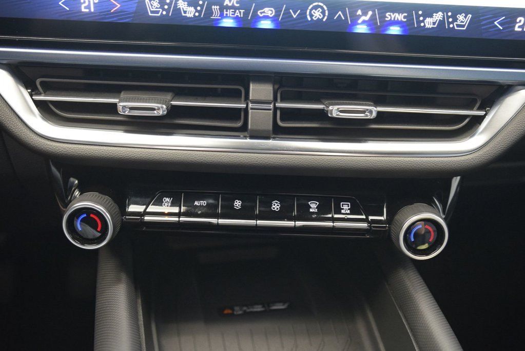 2025 Chevrolet Equinox EV 2LT+CONVENIENCE PACK+LED in Laval, Quebec - 27 - w1024h768px