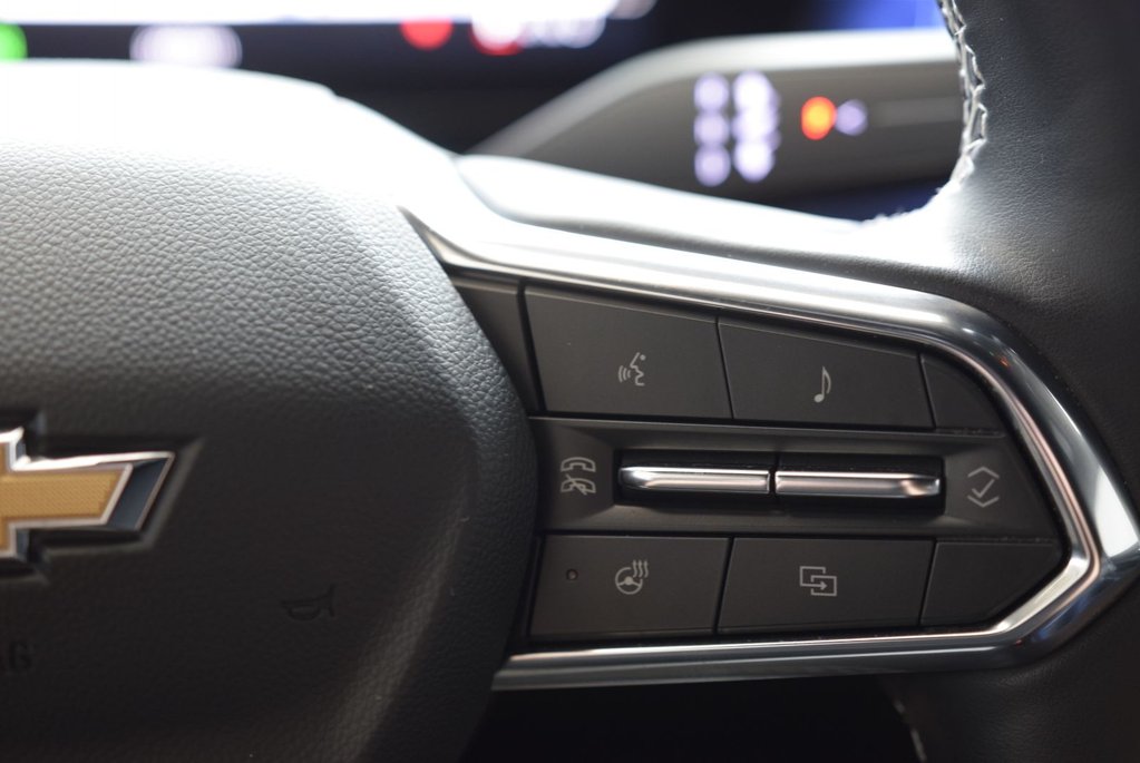 2025 Chevrolet Equinox EV 2LT+CONVENIENCE PACK+LED in Laval, Quebec - 23 - w1024h768px