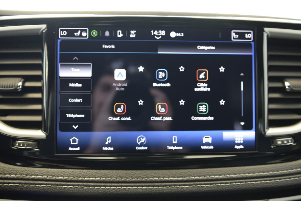 2025 Chrysler Pacifica SELECT+CUIR+CAPITAINE+LED in Laval, Quebec - 21 - w1024h768px