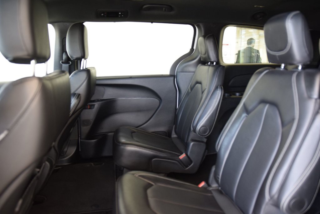 2025 Chrysler Pacifica SELECT+CUIR+CAPITAINE+LED in Laval, Quebec - 16 - w1024h768px