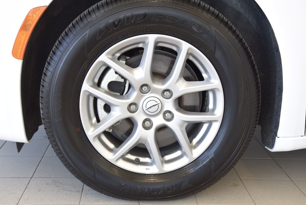 2025 Chrysler Pacifica SELECT+CUIR+CAPITAINE+LED in Laval, Quebec - 9 - w1024h768px