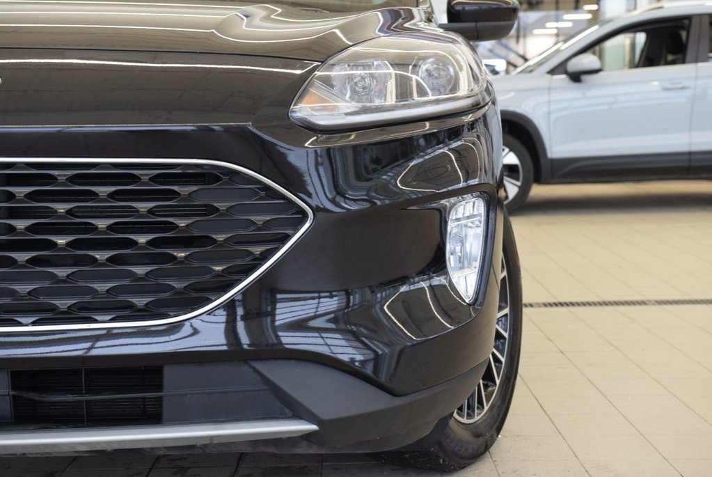 Ford Escape SEL+PHEV+CUIR+TOIT PANO+ 2022 à Laval, Québec - 3 - w1024h768px