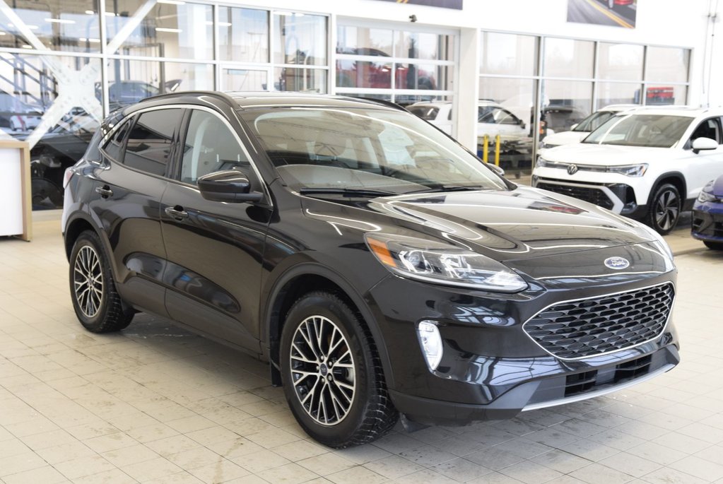 Ford Escape SEL+PHEV+CUIR+TOIT PANO+ 2022 à Laval, Québec - 11 - w1024h768px