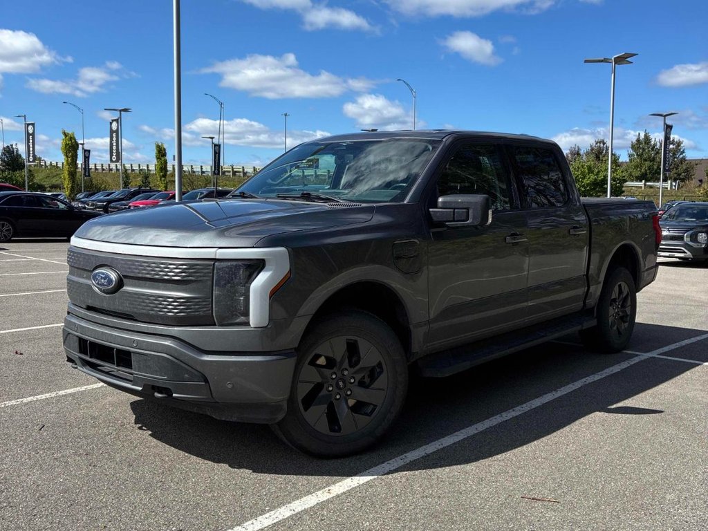 2023 Ford F-150 Lightning XLT+EXT BATTERIE+TOW PACK in Laval, Quebec - 1 - w1024h768px