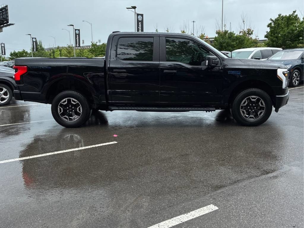 Ford F-150 Lightning PRO+AWD+CUIR+SUPER CREW 2024 à Laval, Québec - 3 - w1024h768px