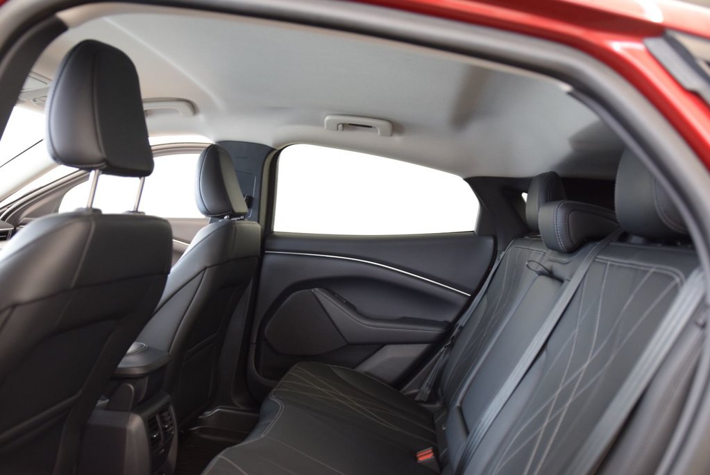 2023 Ford Mustang Mach-E SELECT+AWD+LED+BAS KM+ in Laval, Quebec - 24 - w1024h768px