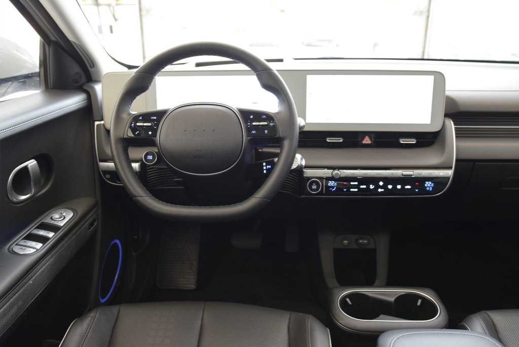Hyundai Ioniq 5 ULTIMATE+AWD+TOIT PANO+CUIR 2024 à Laval, Québec - 23 - w1024h768px