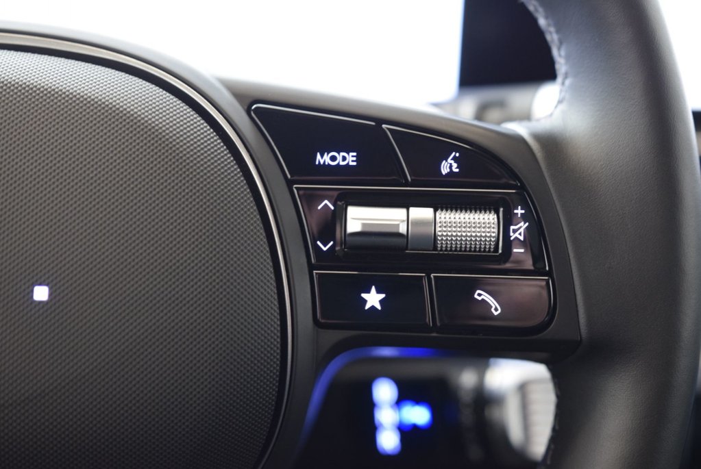 2025 Hyundai IONIQ 6 ULTIMATE+AWD+CUIR+TOIT+LED in Laval, Quebec - 26 - w1024h768px
