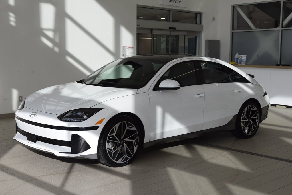2025 Hyundai IONIQ 6 ULTIMATE+AWD+CUIR+TOIT+LED in Laval, Quebec - 10 - w1024h768px