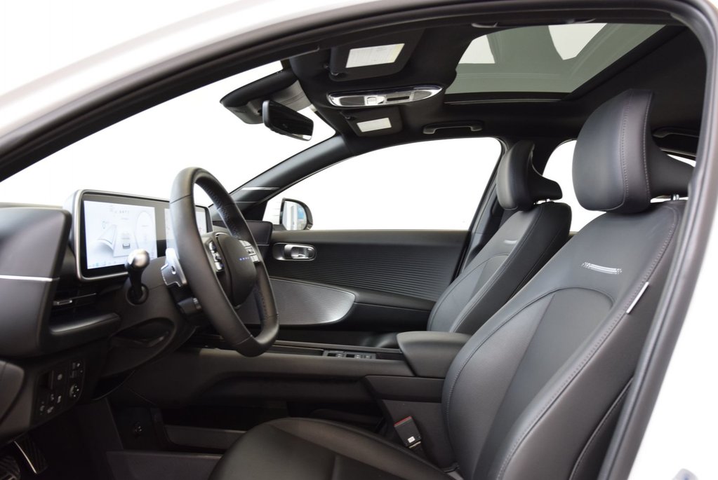 2025 Hyundai IONIQ 6 ULTIMATE+AWD+CUIR+TOIT+LED in Laval, Quebec - 21 - w1024h768px
