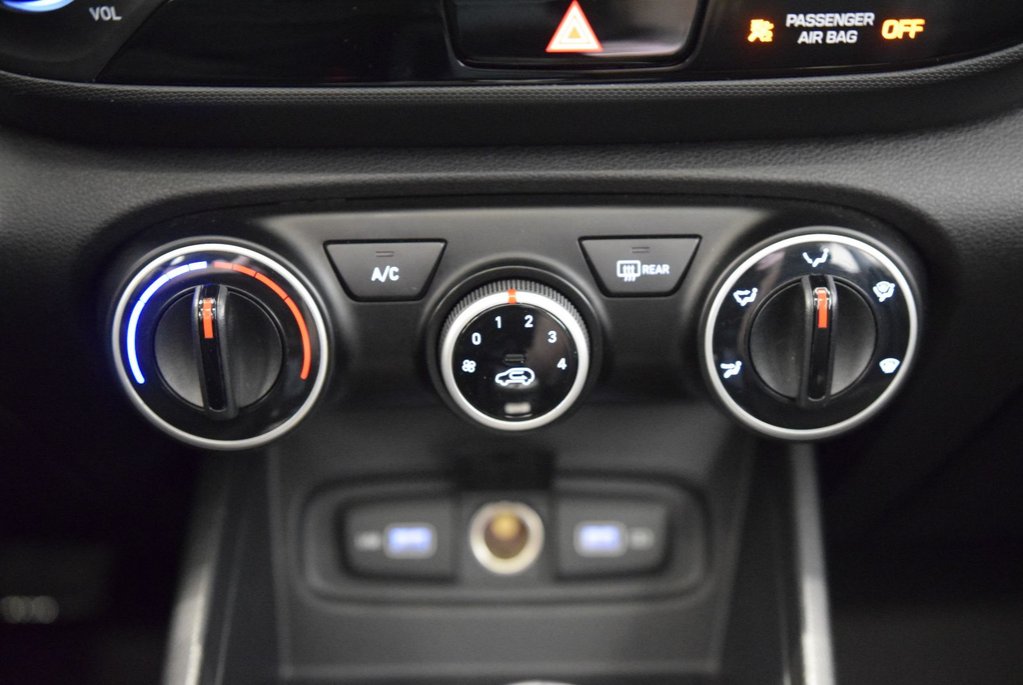 Hyundai Venue TREND+BAS KM+TOIT OUVRANT 2022 à Laval, Québec - 29 - w1024h768px