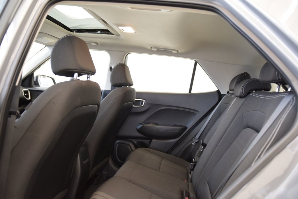 Hyundai Venue TREND+BAS KM+TOIT OUVRANT 2022 à Laval, Québec - 21 - w1024h768px