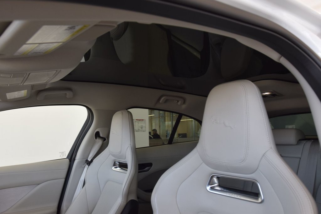 2021 Jaguar I-PACE HSE+EV400+CUIR+TOIT+LED+ in Laval, Quebec - 7 - w1024h768px