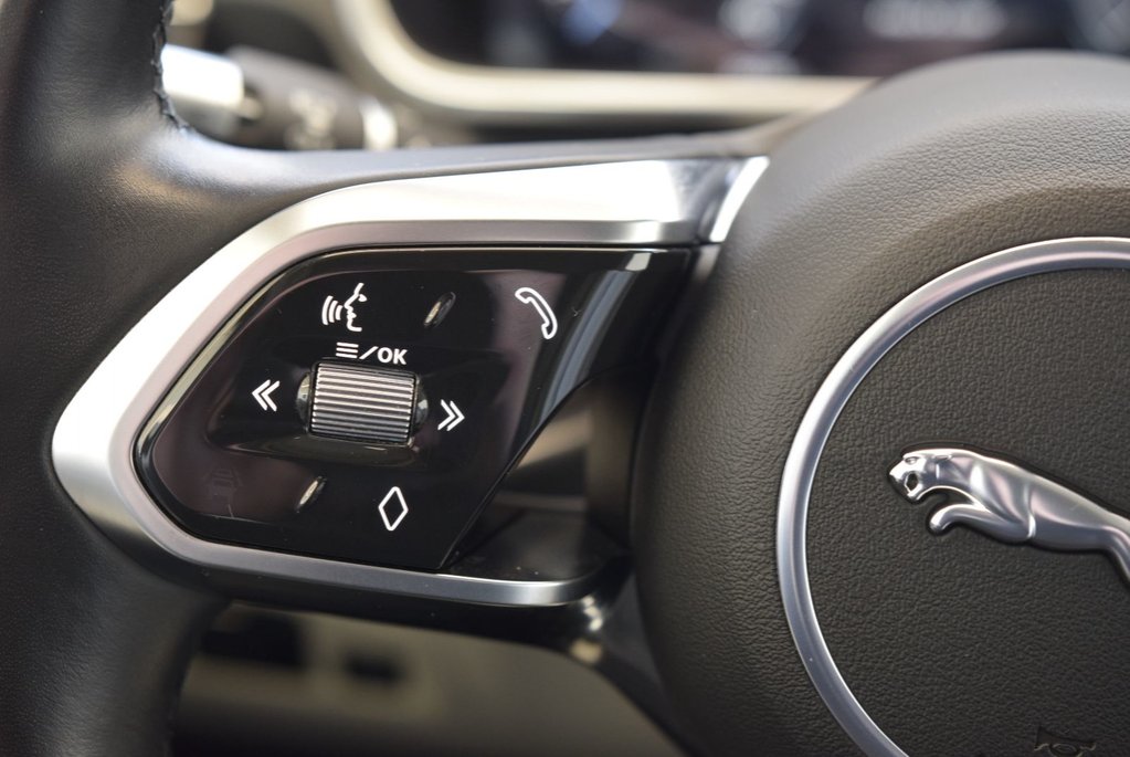 2021 Jaguar I-PACE HSE+EV400+CUIR+TOIT+LED+ in Laval, Quebec - 28 - w1024h768px