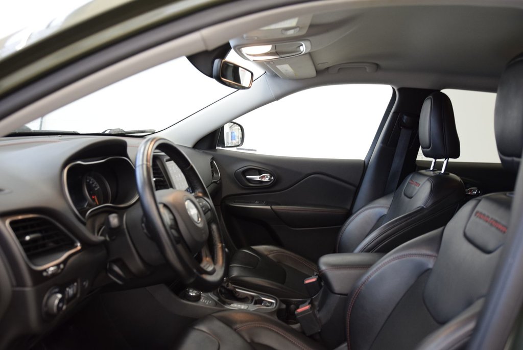 Jeep Cherokee TRAILHAWK+V6+CUIR+4X4+WOW 2021 à Laval, Québec - 16 - w1024h768px