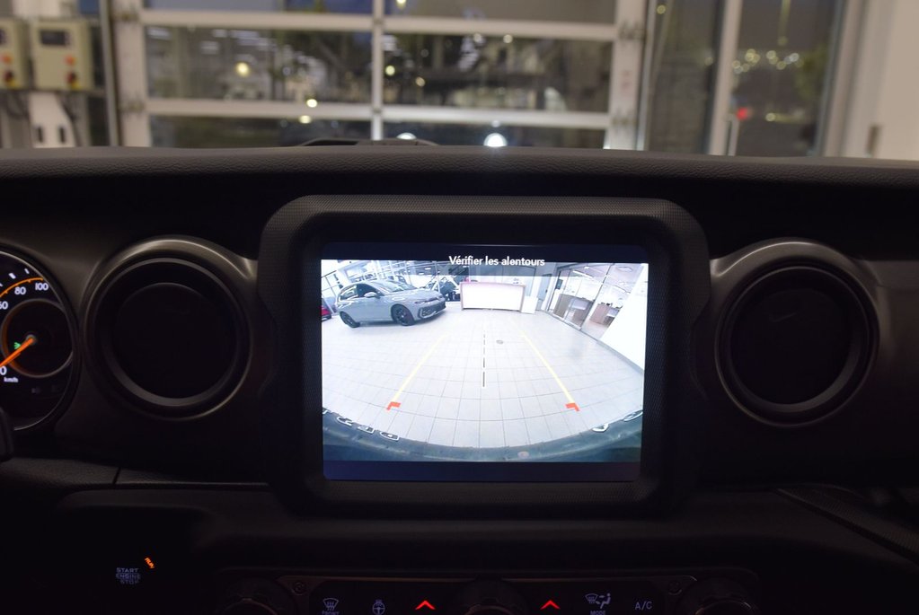 2023 Jeep Wrangler Willys+4X4+NAV+AUTO+V6+MAG NOIR in Laval, Quebec - 13 - w1024h768px