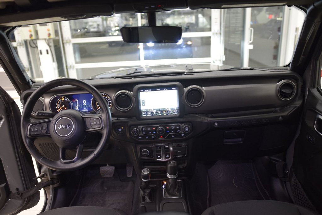 2023 Jeep Wrangler Willys+4X4+NAV+AUTO+V6+MAG NOIR in Laval, Quebec - 19 - w1024h768px