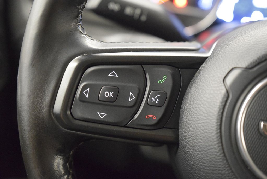 2023 Jeep Wrangler Willys+4X4+NAV+AUTO+V6+MAG NOIR in Laval, Quebec - 16 - w1024h768px