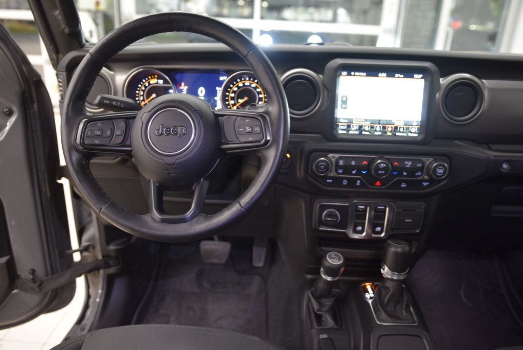 2023 Jeep Wrangler Willys+4X4+NAV+AUTO+V6+MAG NOIR in Laval, Quebec - 18 - w1024h768px