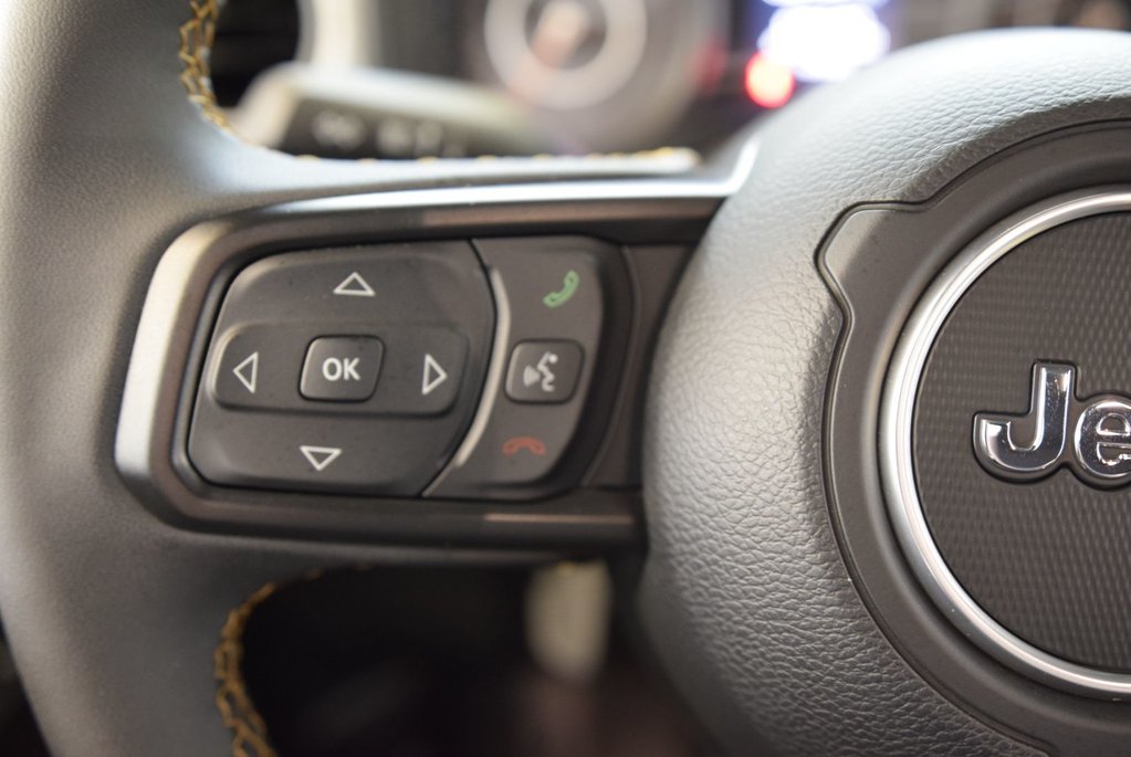 2025 Jeep Wrangler Sport S+AIR CLIM+COMME NEUF in Laval, Quebec - 10 - w1024h768px
